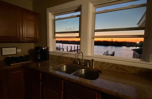 Barataria House | Unwind at a Private Retreat: Fishing, Ecotourism & More