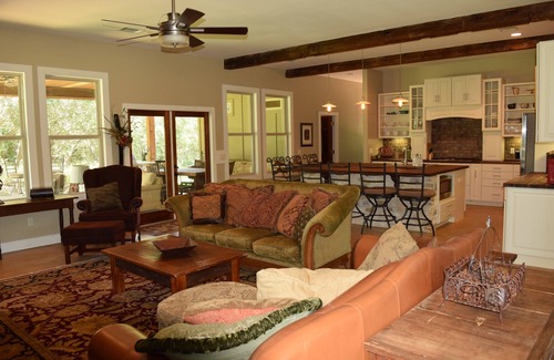 Dripping Springs House | Private Home On 2 Acres, with hot tub and firepit!