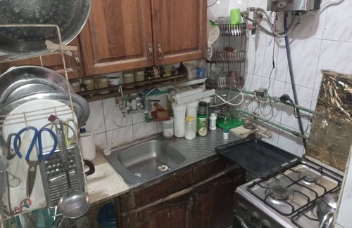 Tamiyah House | Cozy 2-Floor Home with Kitchen and Pet-Friendly Perks
