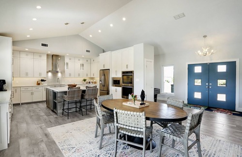 Burton House | Private Home with Pool on 3 Acres Near Round Top & Brenham