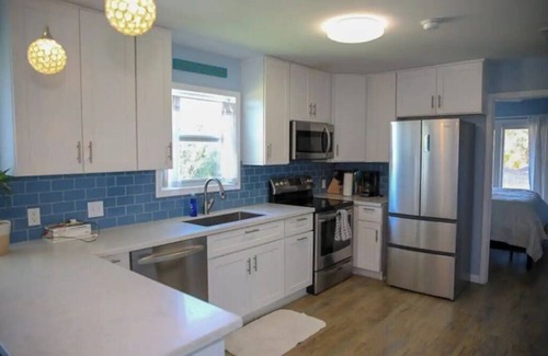 Galveston House | Relaxing Escape with Hot Tub, Ocean View & Tiki Area