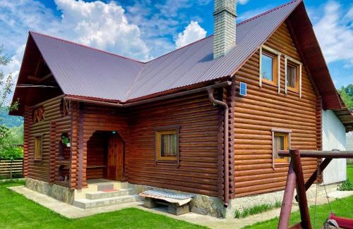 Zhdeniyevo House | Discover Zatyshok: Family & Pet-Friendly Retreat