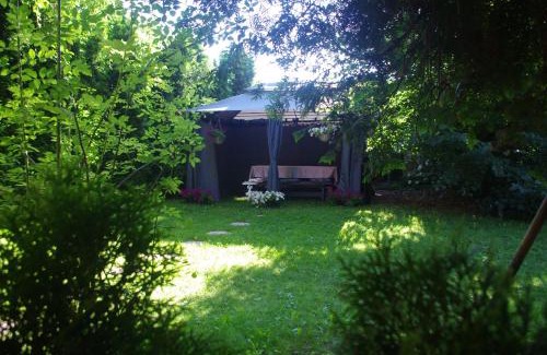 Maskavas Forstate House | Charming Private House 2km from Old Town - Guest Rated 10/10