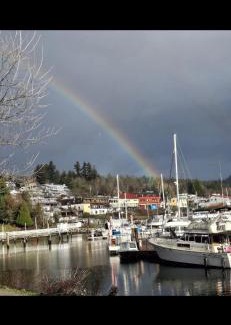 Gibsons House | Relax at SEAS THE DAY HOUSE: Hot Tub, Ocean View & Pets