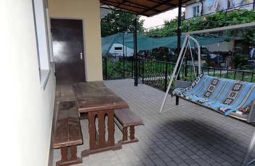 Odessa House | Private House Cozy Patio