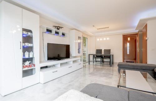 Ricklingen House | Cozy Private House: Comfort and Convenience Await