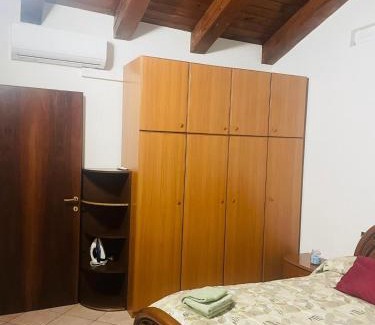 Carpenedo House | Central Mestre Retreat with Hot Tub & Family-Friendly Amenities
