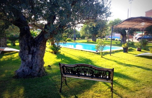 Beaucaire House | Perfect Private House with Garden and Pool - Rated 10/10