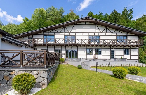 Transcarpathia House | Pet-Friendly Private House Scherbovets with Ocean View