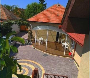 Berehove House | Cozy Private House - Family-Friendly & Highly Rated Getaway