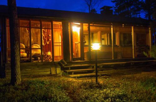 Inari House | Unforgettable Stay at VESI - The White Blue Wilderness Lodge