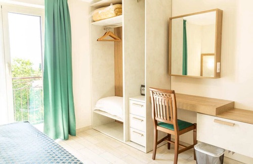 Ospedaletto D'Alpinolo Apartment | Private apartment overlooking the greenery of Natura (Passero 5)