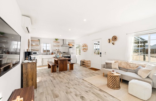 Yucca Valley Cabin | Cozy Joshua Tree Cabin with Hammocks and Campfire Vibes