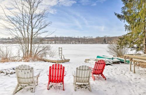 Poyntelle House | Lakewood Cottage: Pet-Friendly Retreat with Lake Access
