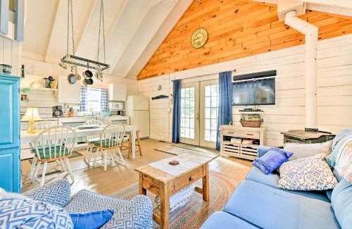 Poyntelle House | Lakewood Cottage: Pet-Friendly Retreat with Lake Access