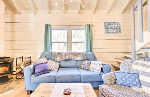 Poyntelle House | Lakewood Cottage: Pet-Friendly Retreat with Lake Access