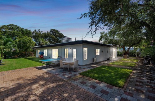 Ojus House | Lake House Retreat with Huge Yard in Aventura, Pet Friendly
