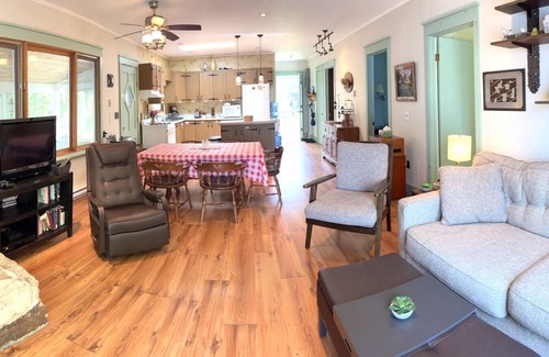 Rideau Lakes Cottage | Idyllic Lakefront Retreat Near Westport with Incredible Views