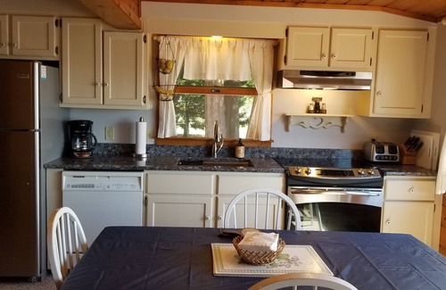 Cheboygan Cottage | Idyllic Lakefront Retreat: Guest Rated 10/10 in Winter Wonderland