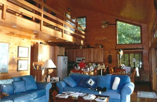 North Hero Cottage | Scenic Lakefront Retreat with Breathtaking Sunset Views
