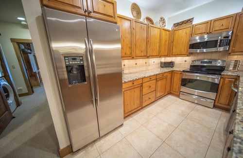 Mountain House Condo | Family-Friendly Bonus Bunk Room for Memorable Summer Trips