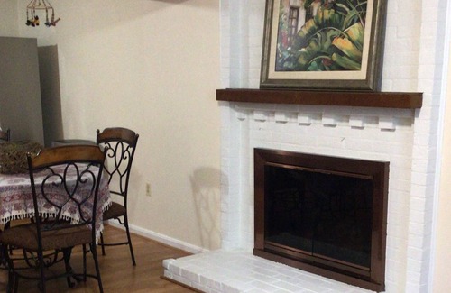 Fairfax House | Spacious Suite Near DC, GMU & Inova - Perfect for Your Stay