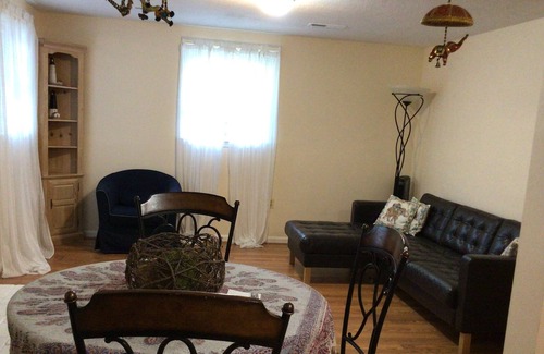 Fairfax House | Spacious Suite Near DC, GMU & Inova - Perfect for Your Stay
