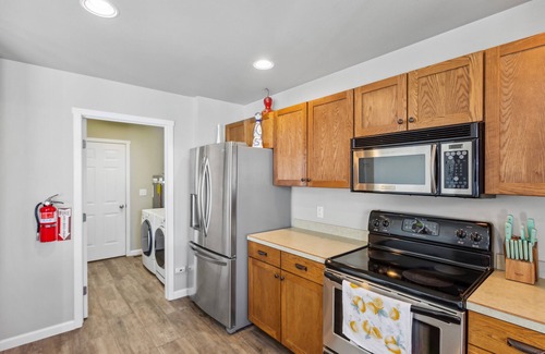 Kalispell House | Private Leisure Pool Home with Spa & Hot Tub Near Amenities