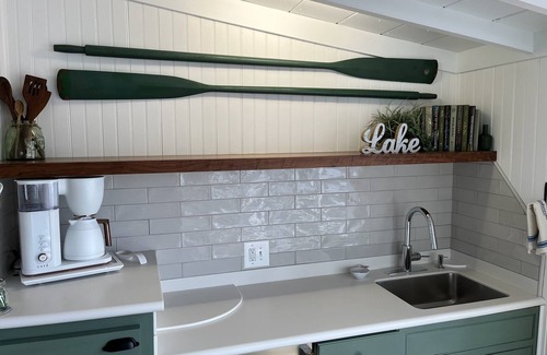Wolfeboro Cottage | Quaint Lakeside Cottage with Spa & Hot Tub in Wolfeboro