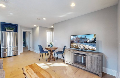 Fort Collins Apartment | Prime Location: 1-Bedroom Retreat Near CSU with Spa Amenities