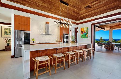 Poipu Villa | Private Luxury 6-bedroom Villa in Kukuiula, Panoramic Ocean View, Heated infinity pool, SPA, Sleep up to 22