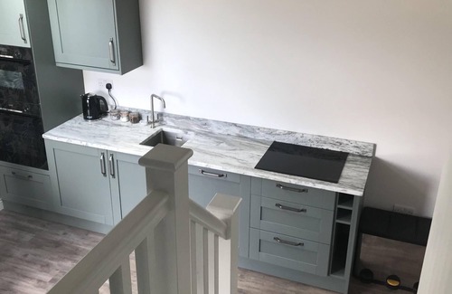 Tyn-y-Gongl Cottage | Elegant Cottage with Ocean Views and Top Guest Ratings