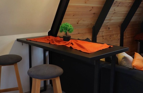 Kartepe House | Indulge in the Private Red House with Jacuzzi Retreat