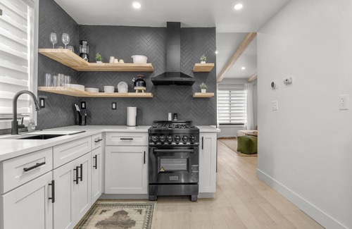 Allen Park House | Exceptional Private Tiny Home with Pet-Friendly Amenities