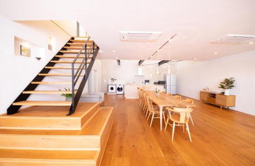 Shodoshima Villa | Exclusive Oceanfront Stay at 小豆島の貸切宿 おぼろととろ