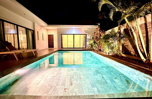 Choeng Thale Villa | Modern 3-Bed Villa with Private Pool Near Layan Beach