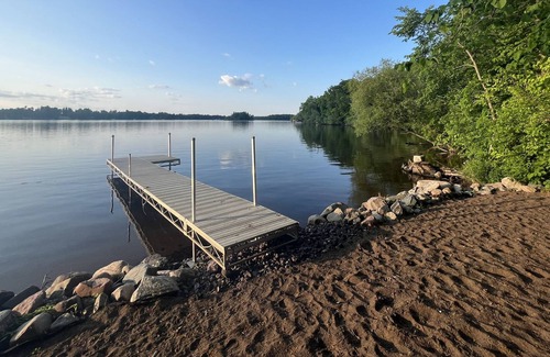 Sturgeon Lake House | Private, modern 4 BR Lakefront home on 10 acres. 4 Bedroom, 3.5 bath