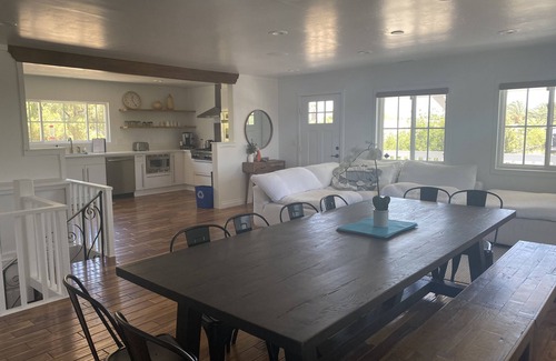 Temecula House | Modern Barn Retreat with Mini Golf, Ping Pong & Top Review
