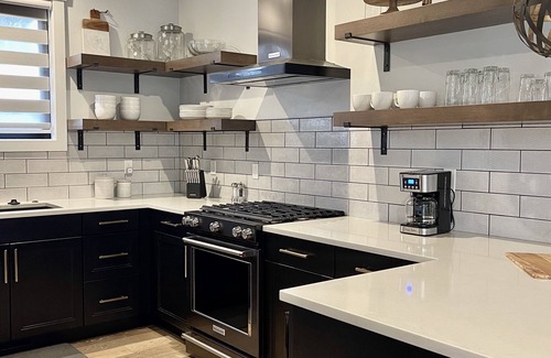 Central Colorado Springs House | Inviting Mountain House with Pikes Peak Views & Spa