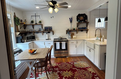 Green Mountain Cottage | Idyllic Mountain Cottage on 50 Acres in Blue Ridge