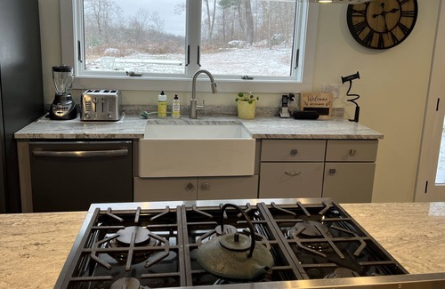 Warren House | Private, new house on 10 acres of pristine nature
