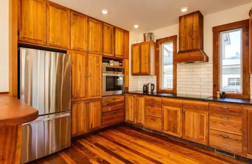 Fifeville House | Discover Your Private Oasis in a Prime Location