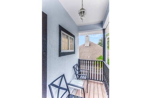 Apopka House | Perfect Retreat with Pool Table & King Bed Near Springs