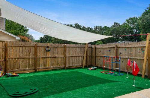 Northeast Pensacola House | Serene Oasis with Pool Near Downtown & Beach - 4-Star Stay