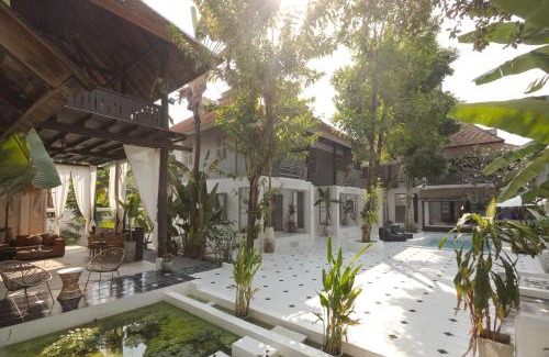 Pa Tan Villa | Illui - Exclusive Estate with Pool & Ocean Views in Chiang Mai