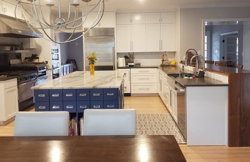 Tarrytown House | Exclusive Private Oasis with Ocean View & Spa Amenities
