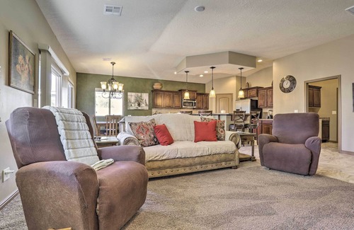 Mesquite House | Private Oasis with Breakfast & Nearby Golf and Casino