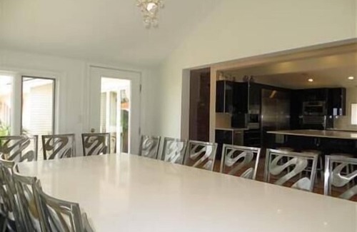 Kingston House | Exclusive Ocean Beachfront Estate with Pool and Spa