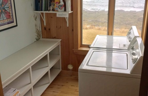 Pemaquid Point House | Idyllic Oceanfront Cottage with Private Beach and Pool