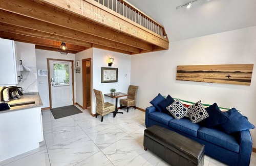 Ucluelet Cabin | Oceanfront Cabin with Hot Tub - Guest Rated 9.8/10